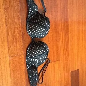 NWOT. Victoria Secret “Very Sexy” Push-up. 36B.
